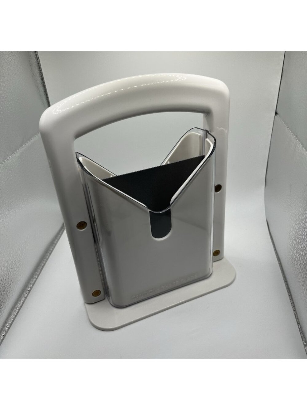 Bagel Biter - Bagel Guillotine - Bagel Slicer Lifetime Brands Larien